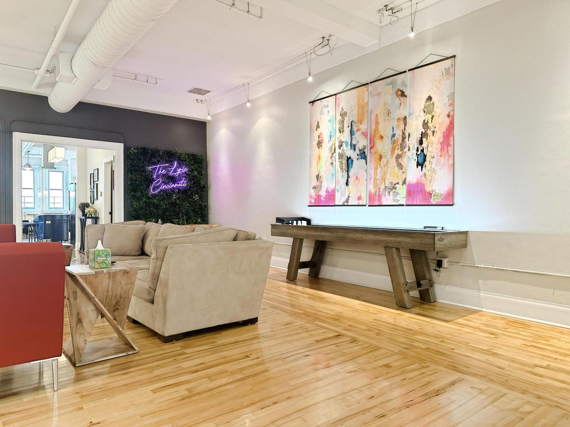 The Historic Lyric Penthouse With Private Rooftop Cincinnati Bagian luar foto