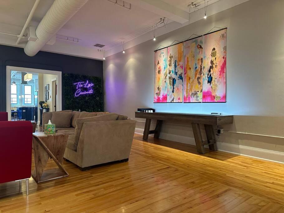 The Historic Lyric Penthouse With Private Rooftop Cincinnati Bagian luar foto