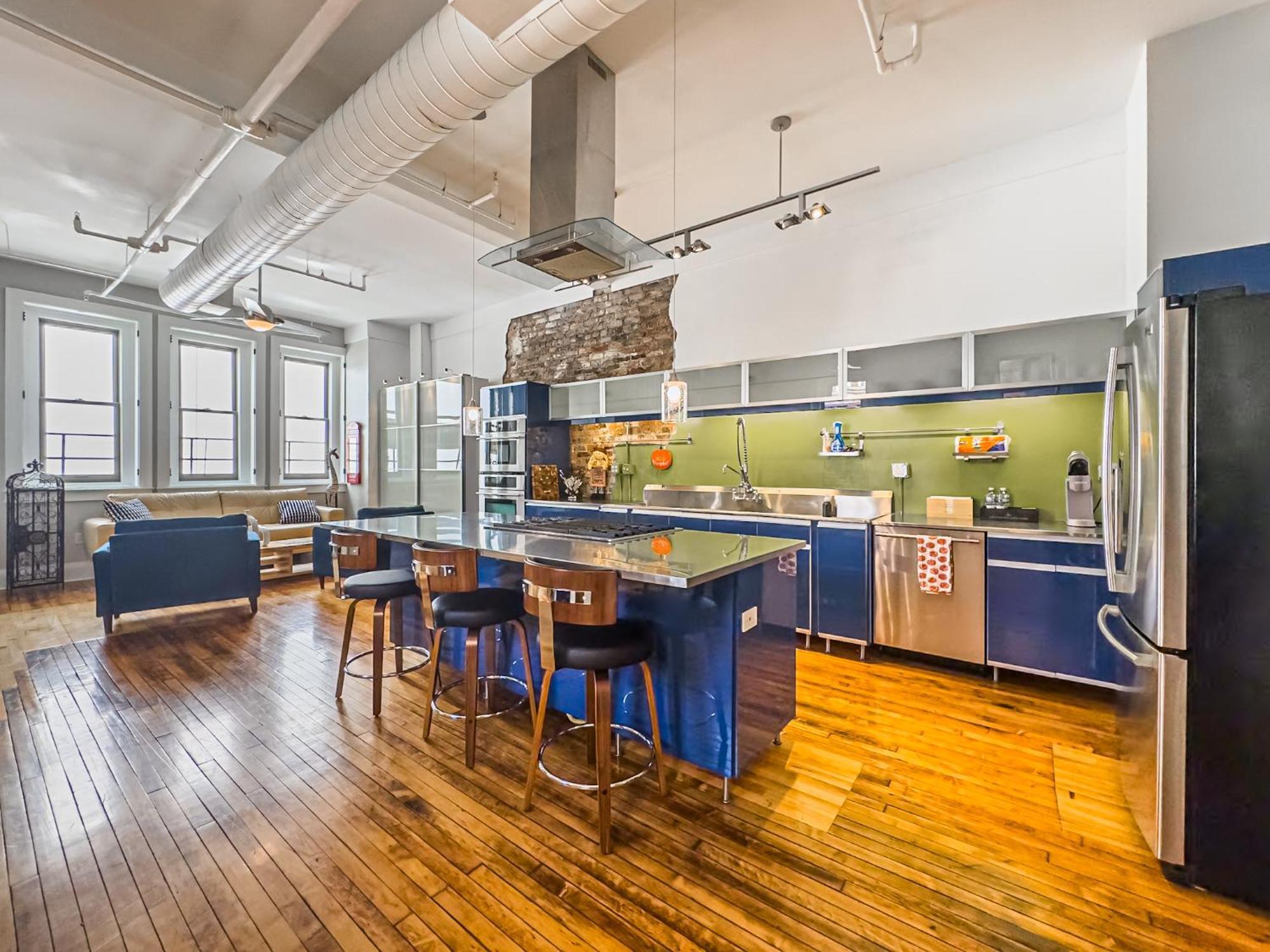 The Historic Lyric Penthouse With Private Rooftop Cincinnati Bagian luar foto