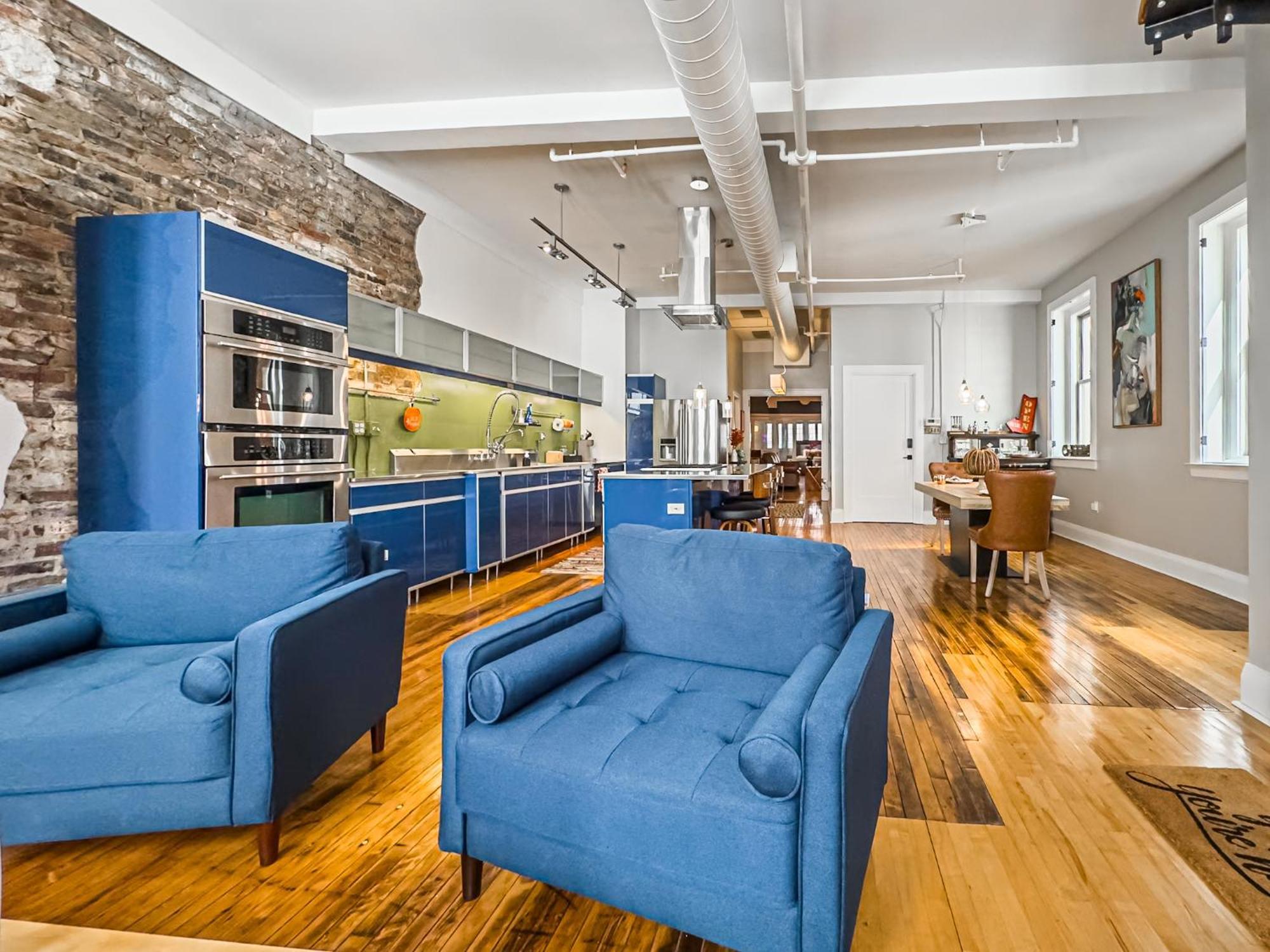 The Historic Lyric Penthouse With Private Rooftop Cincinnati Bagian luar foto