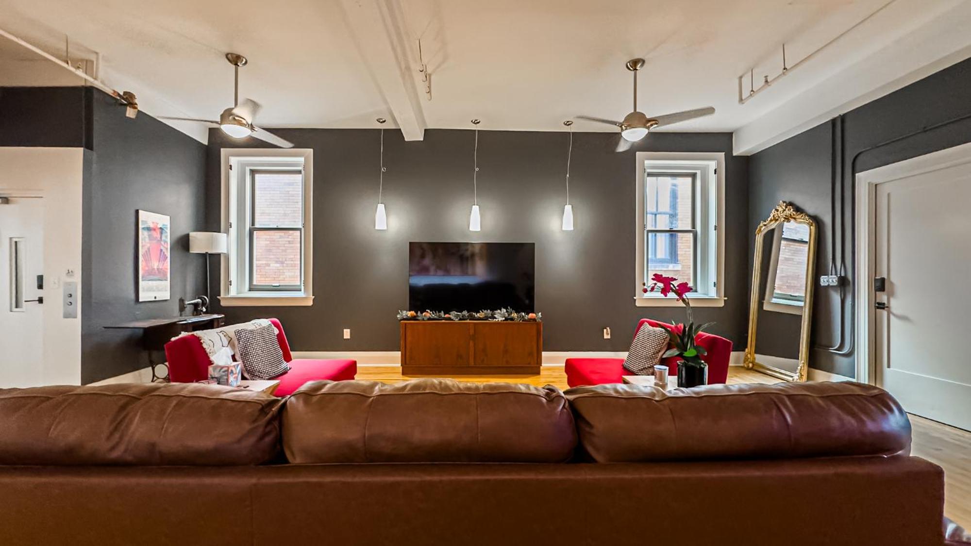 The Historic Lyric Penthouse With Private Rooftop Cincinnati Bagian luar foto