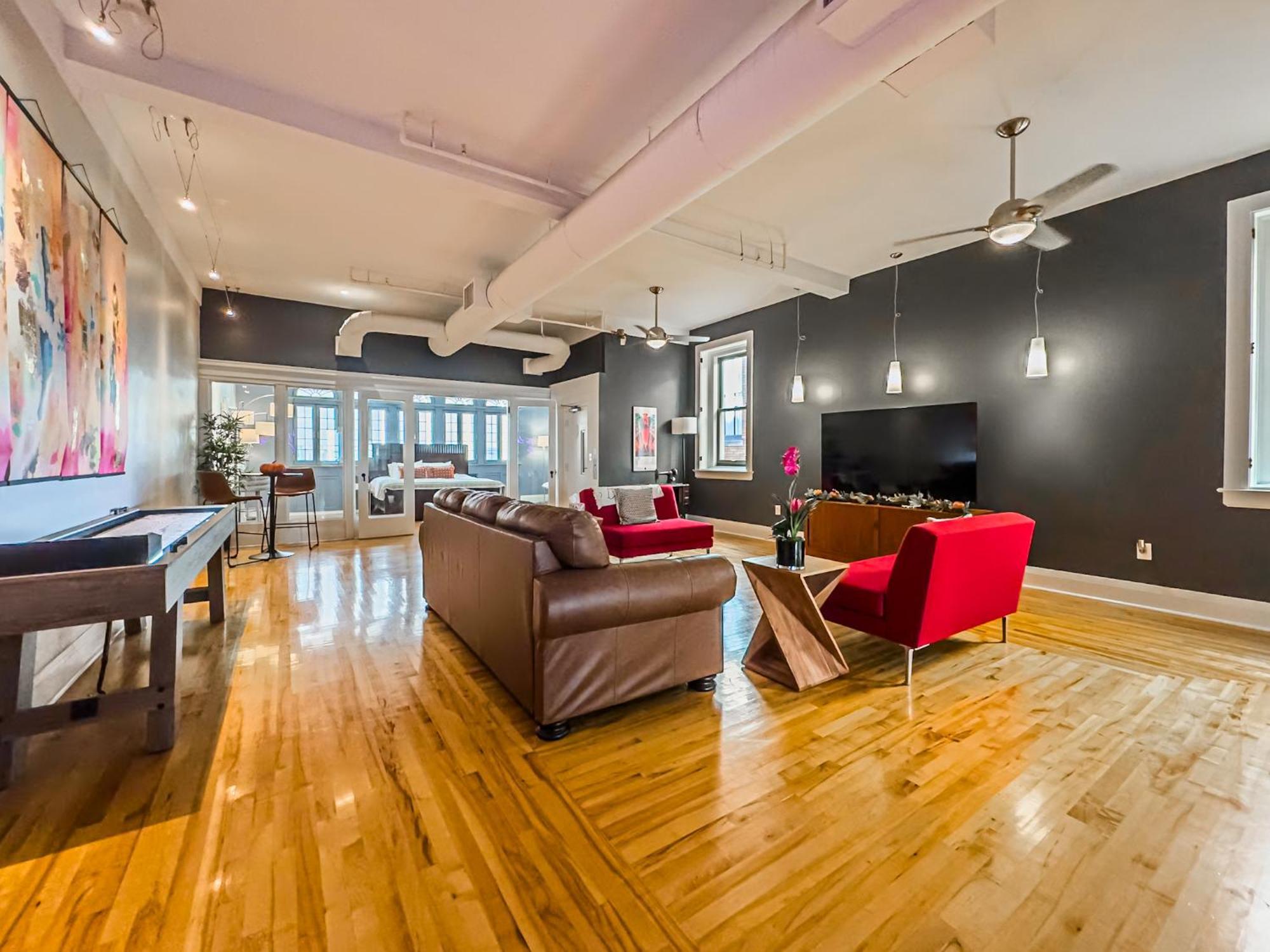 The Historic Lyric Penthouse With Private Rooftop Cincinnati Bagian luar foto