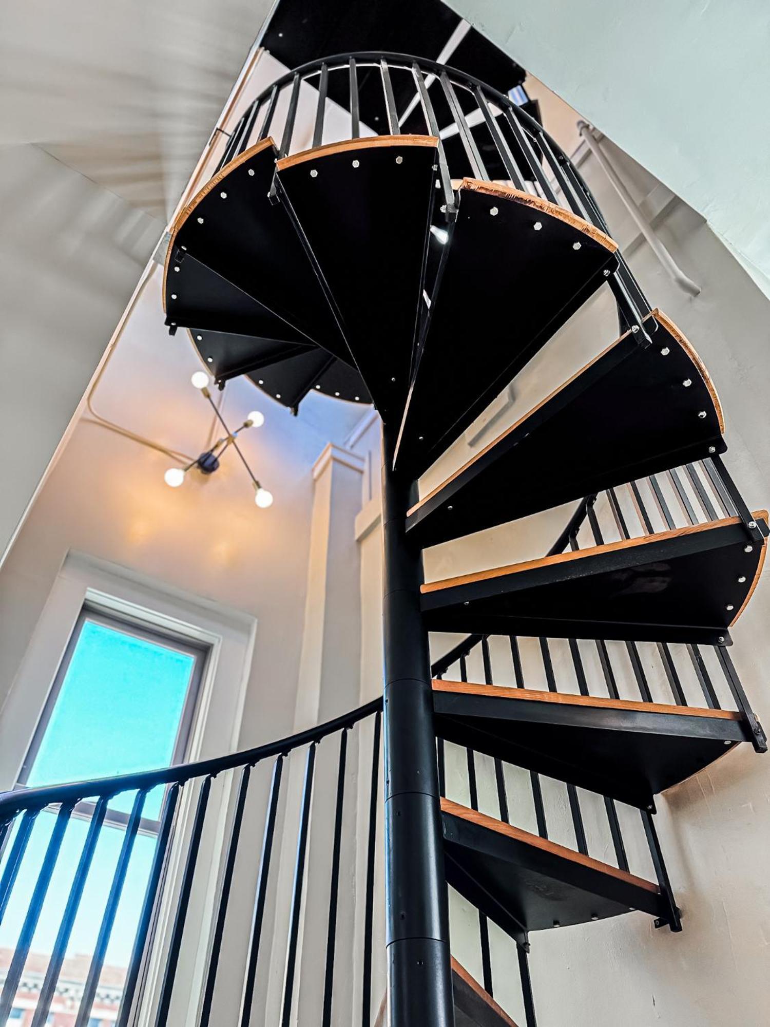 The Historic Lyric Penthouse With Private Rooftop Cincinnati Bagian luar foto